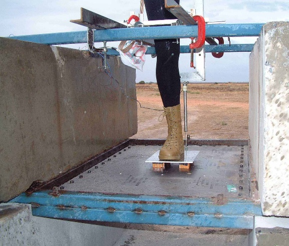 Explosion test set-up.