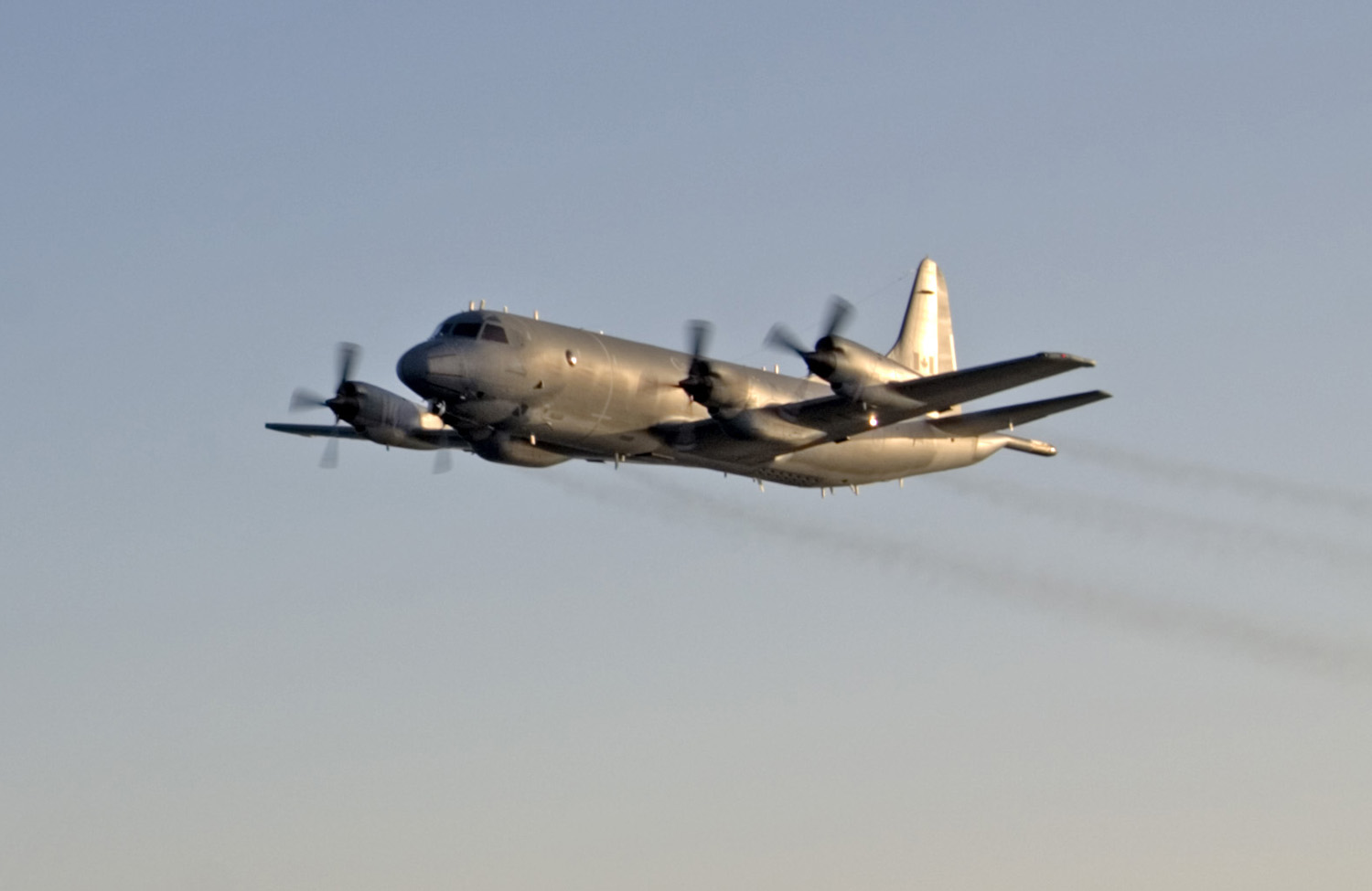 The Canadian Maritime Patrol Aircraft Aurora, a long endurance surveillance plane equipped with the Wescam MX-20 Electro-Optics/ Infrared system.