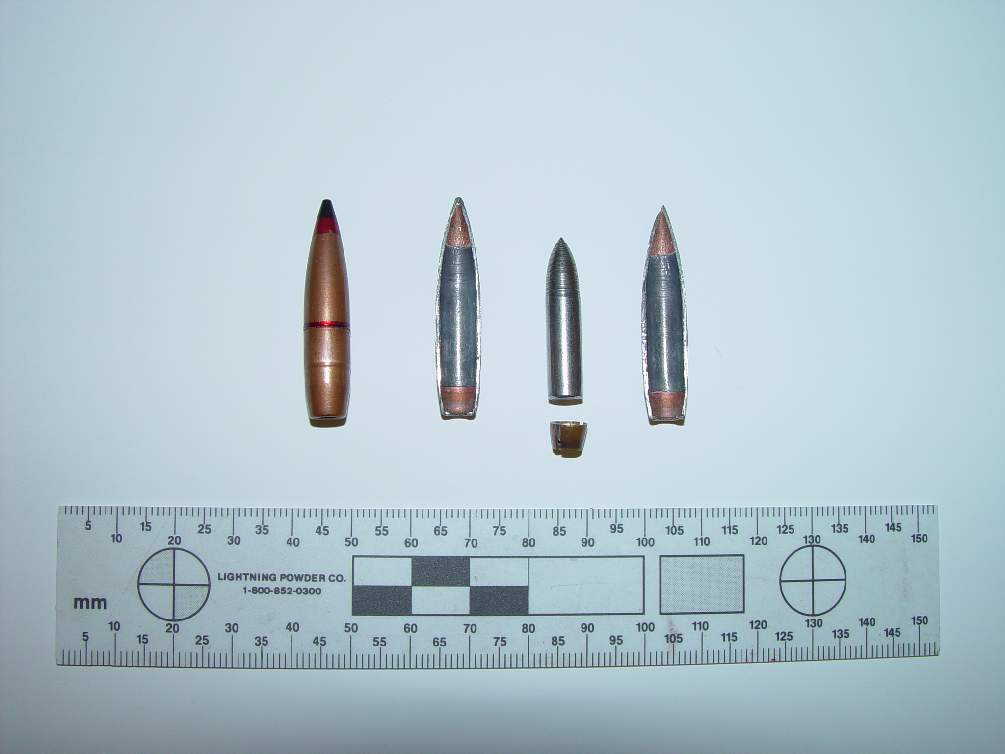 7.62×54R B32-API projectile and components.